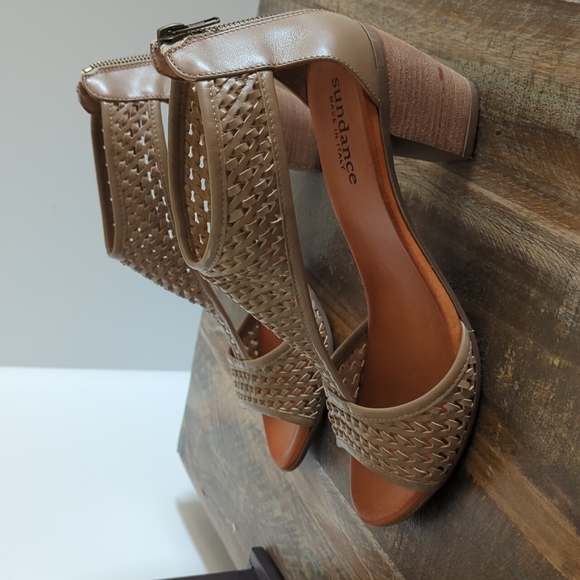 🆕🌿SUNDANCE WOVEN LEATHER SANDALS🌿 - Picture 5 of 8